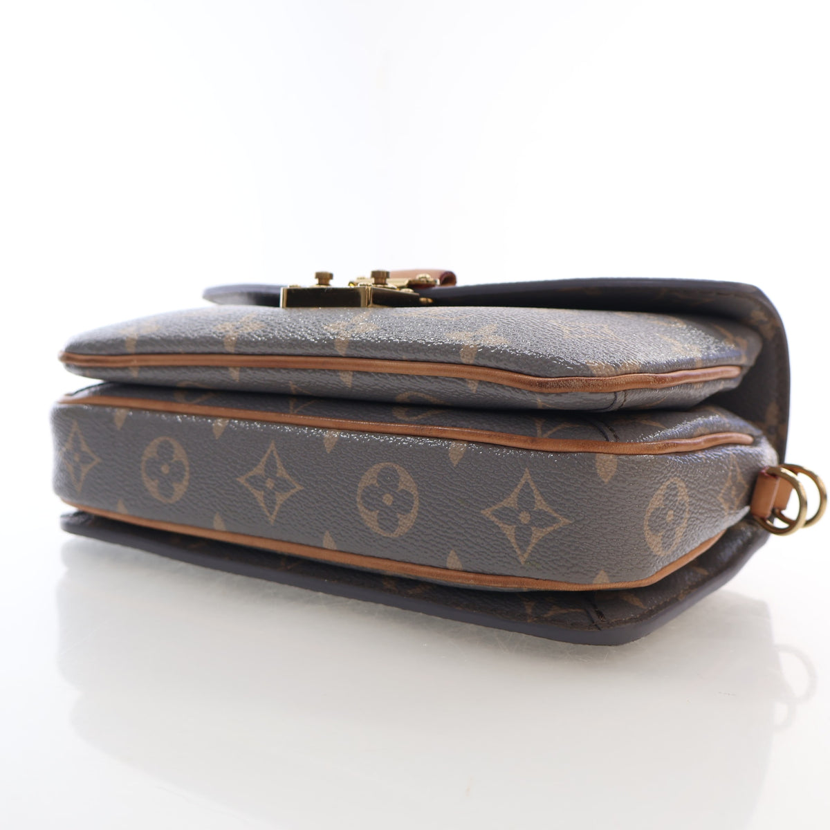 Pre-Owned Louis Vuitton Pochette Metis Canvas Monogram East West, side view
