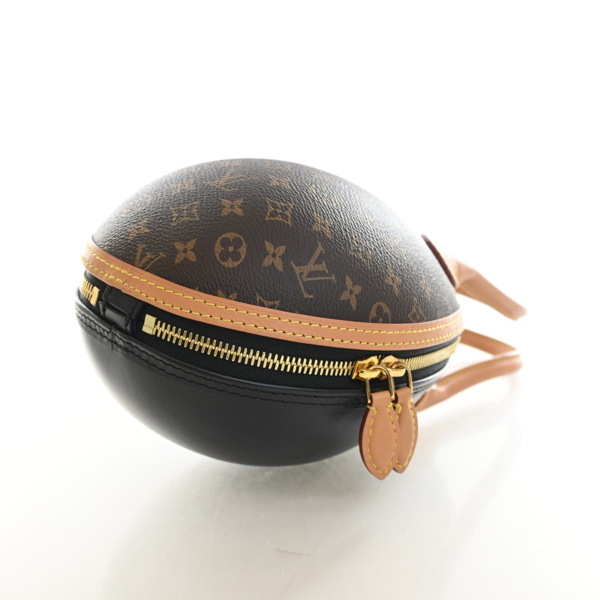Pre-Owned Louis Vuitton Monogram Egg Bag, three-quarter view