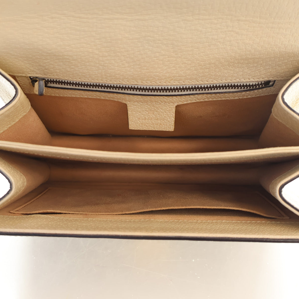 Pre-Owned Gucci Shoulder Bag Medium GG Supreme Ophidia, open interior