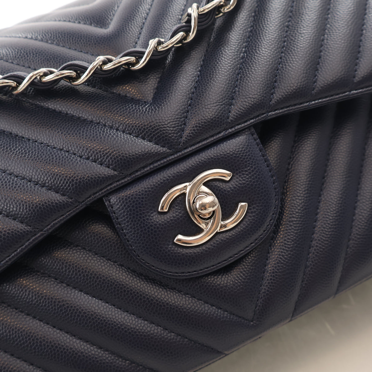 Chanel Jumbo Caviar Double Flap Bag, photo 4 of 20