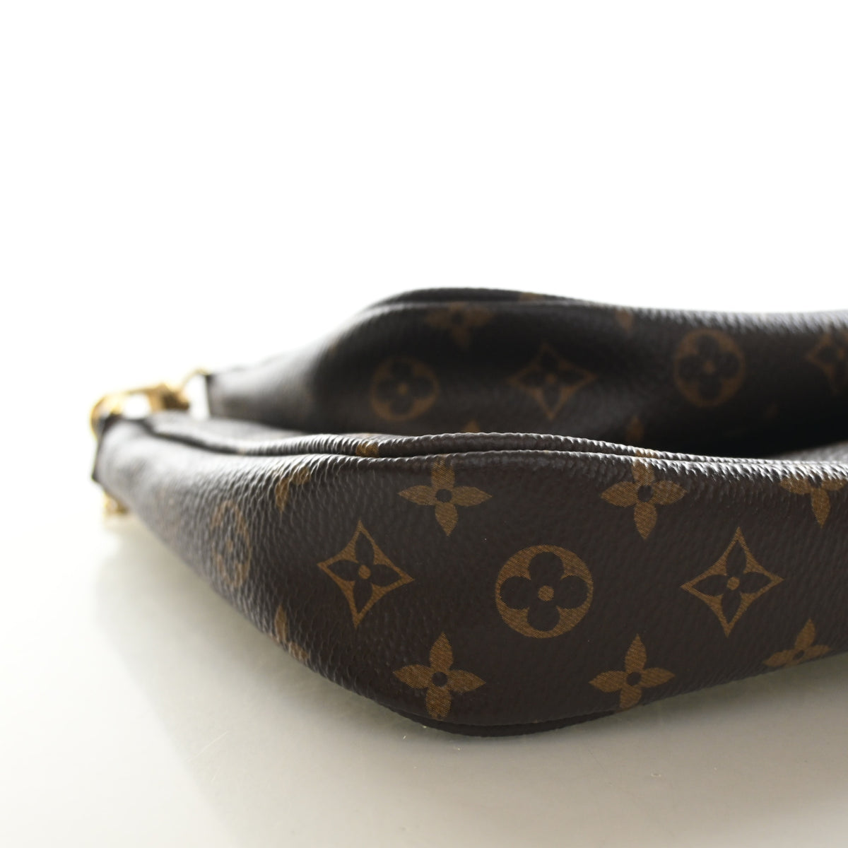 Pre-Owned Louis Vuitton Pochette Monogram Multi Accessoires, side profile, photo 6 of 15
