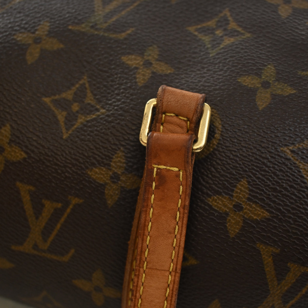Vintage Louis Vuitton Papillon 30 Monogram, gold hardware close-up