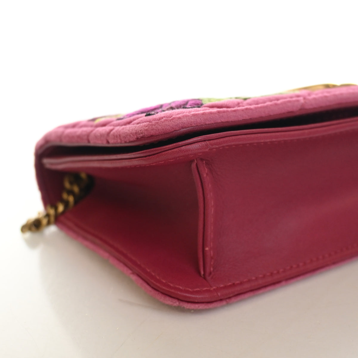 Pre-Owned Gucci Shoulder Bag Mini Velvet GG Matelasse, side view