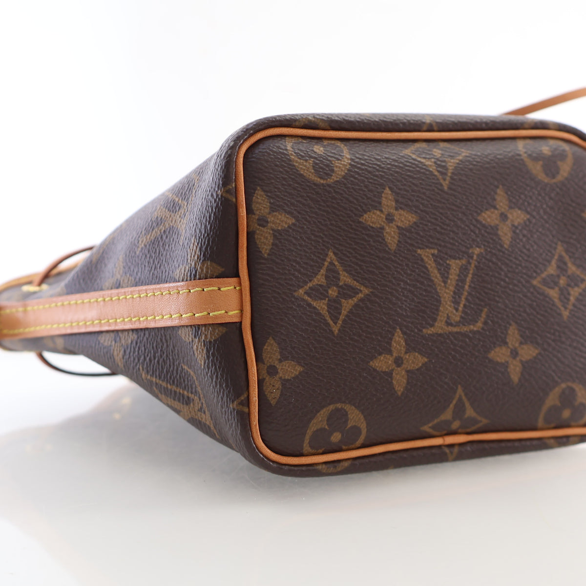 Pre-Owned Louis Vuitton Nano Monogram Noe, base and feet view, photo 5 of 14