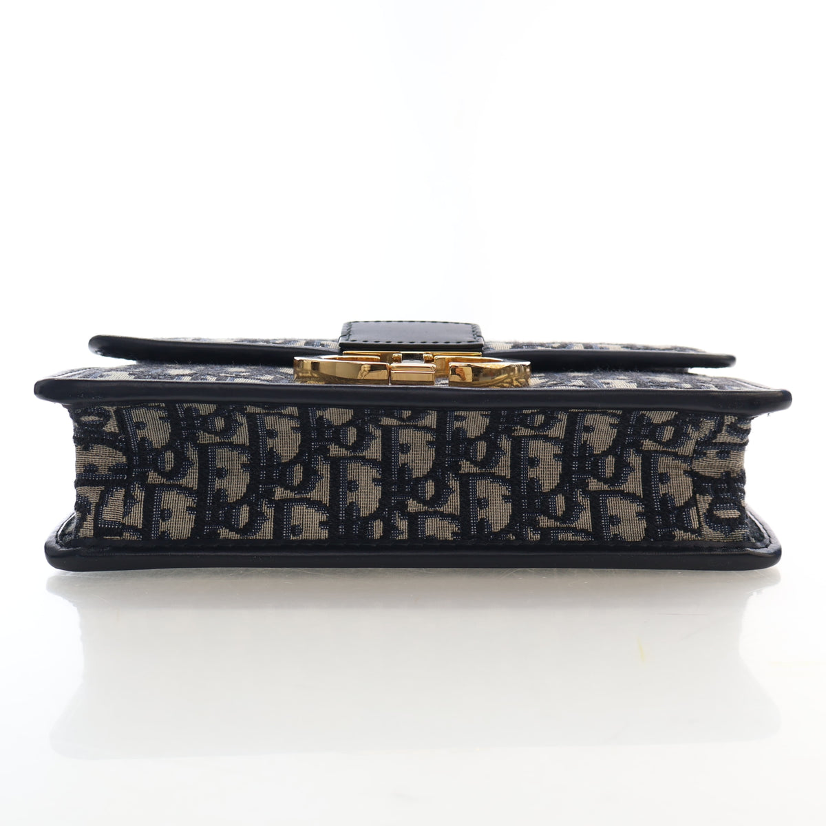 Pre-Owned Christian Dior 30 Canvas Oblique Montaigne, base view
