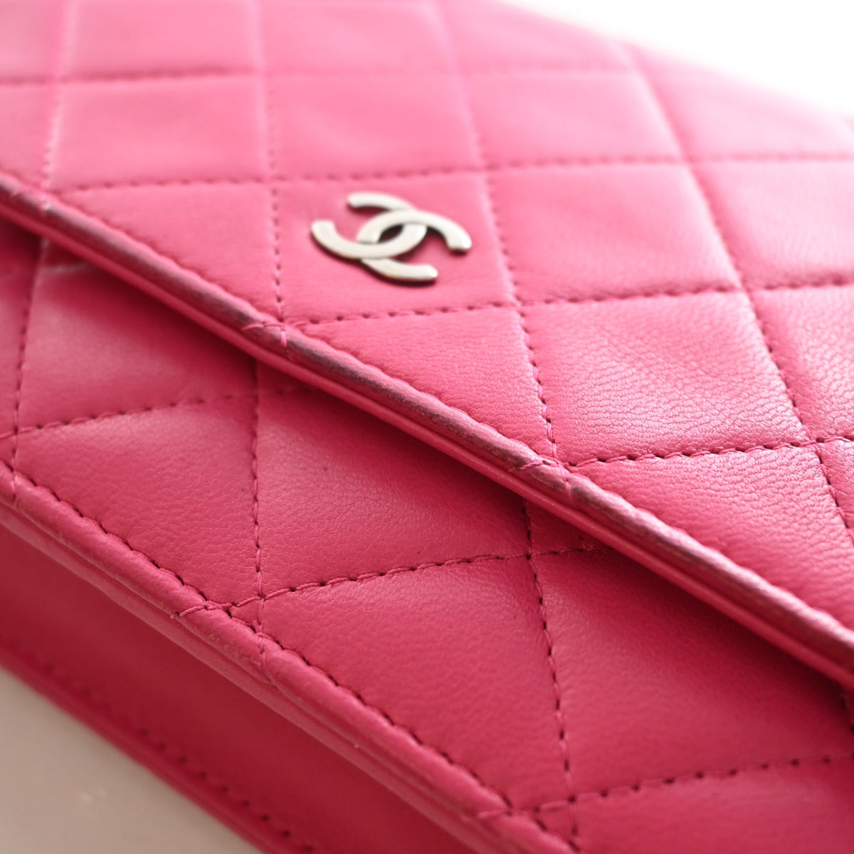 Pre-Owned Chanel Wallet On Chain Lambskin Classic WOC, silver embossed logo detail, photo 20 of 25
