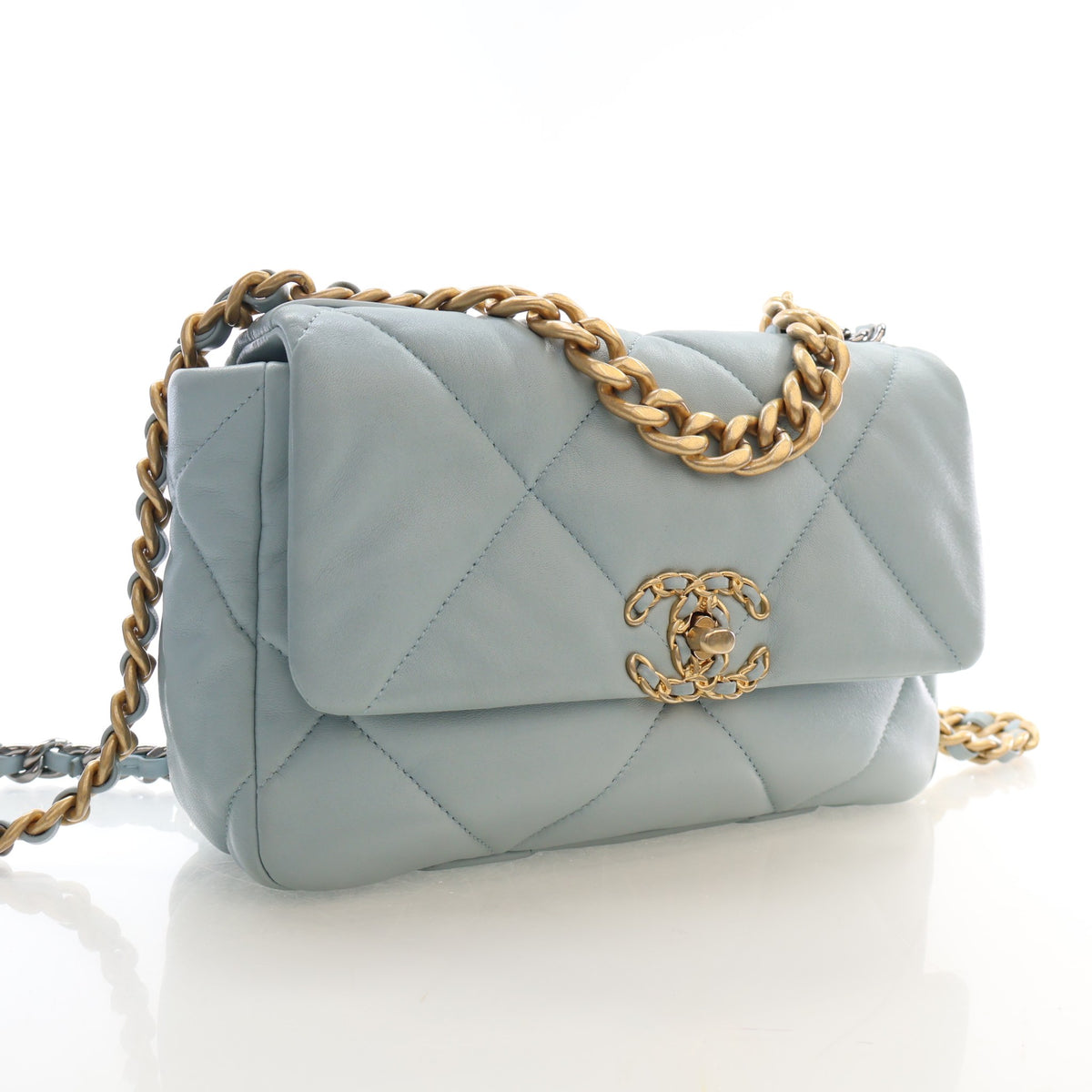 Pre-Owned Chanel 19 Flap Bag Medium Lambskin, photo 2 of 16