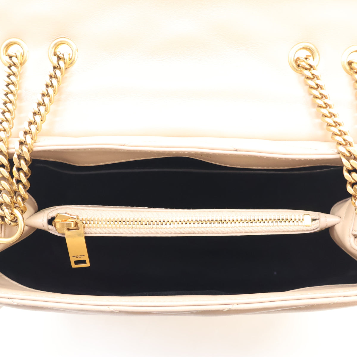 Pre-Owned Saint Laurent Loulou Small Calfskin, open interior with lining, photo 14 of 15